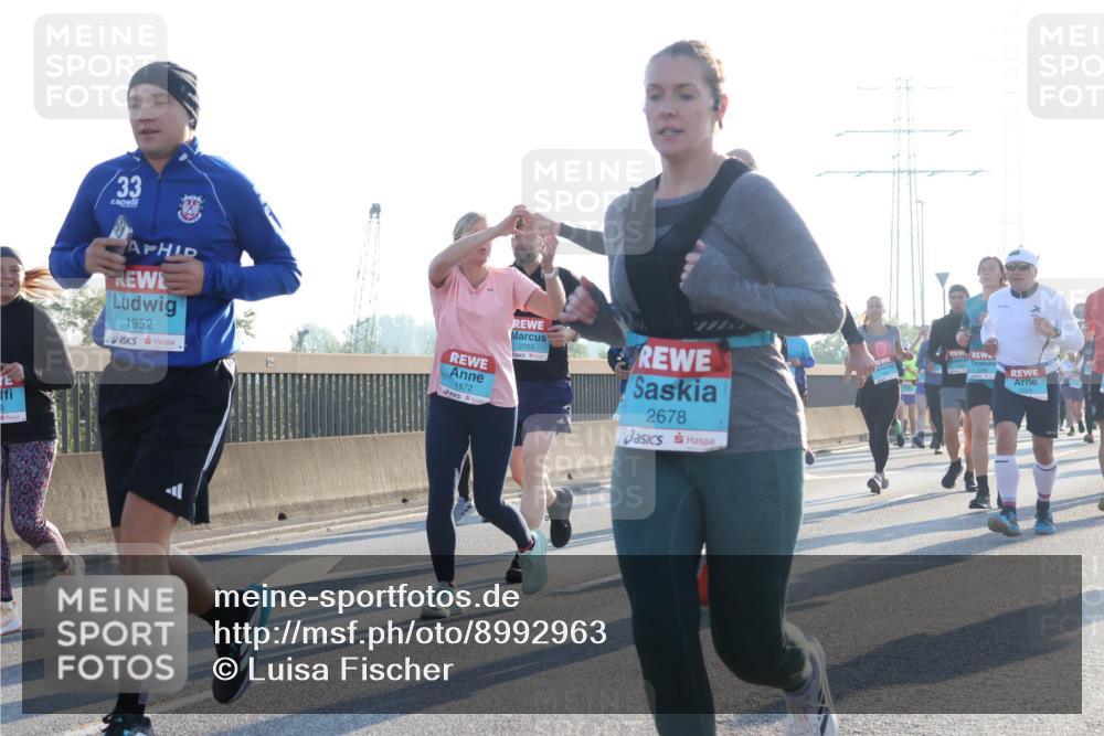 03.10.2025 - Köhlbrandbrückenlauf Luisa Fischer http://msf.ph/oto/8992963 03.10.2025 10:18:50 Position 3 5, 33, 1952, 2, 1672, 2785, 2678, 2929 meine-sportfotos.de