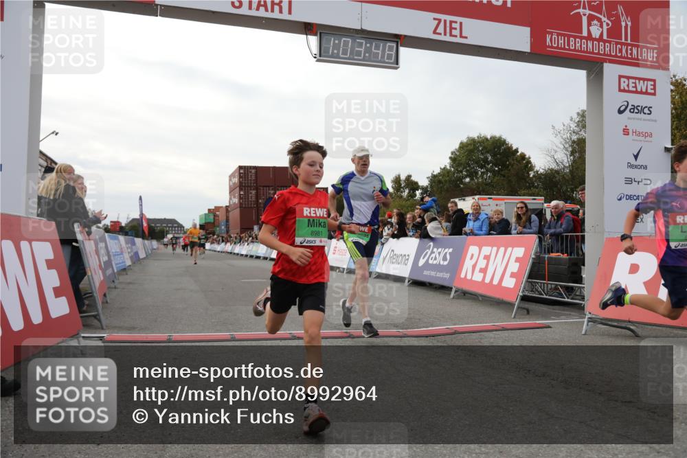 03.10.2025 - Köhlbrandbrückenlauf Yannick Fuchs http://msf.ph/oto/8992964 03.10.2025 16:03:46 Ziel 7409, 8980, 8981, 9405, 9730, 9746 meine-sportfotos.de