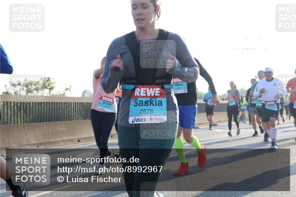 03.10.2025 - Köhlbrandbrückenlauf Luisa Fischer http://msf.ph/oto/8992967 03.10.2025 10:18:50 Position 3 1672, 2678, 1282 meine-sportfotos.de