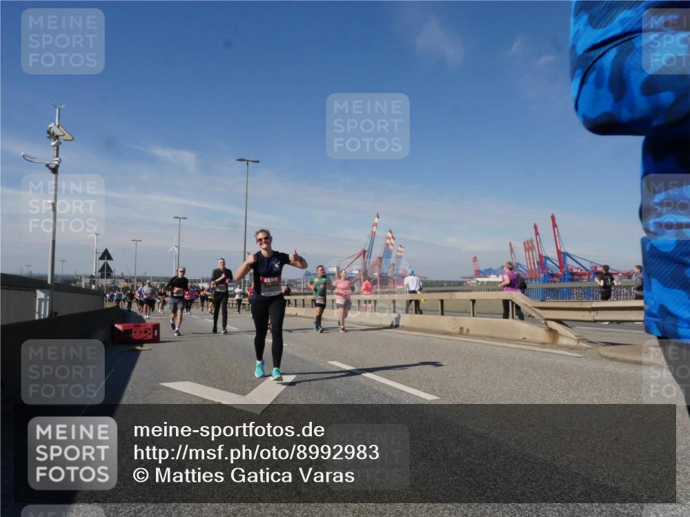 03.10.2025 - Köhlbrandbrückenlauf Matties Gatica Varas http://msf.ph/oto/8992983 03.10.2025 12:45:23 Position 2  meine-sportfotos.de