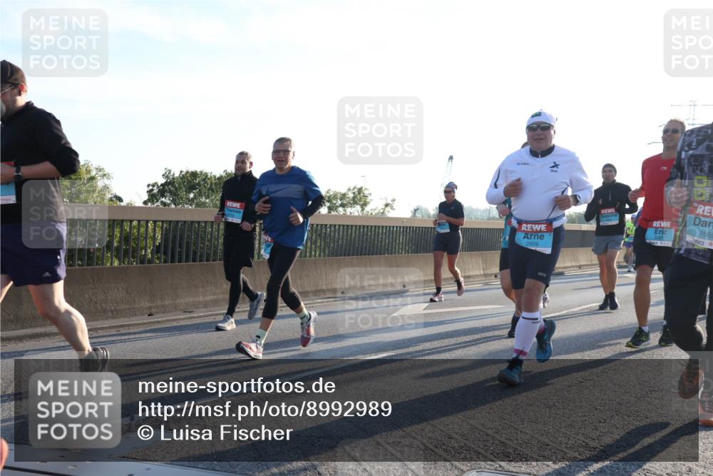 03.10.2025 - Köhlbrandbrückenlauf Luisa Fischer http://msf.ph/oto/8992989 03.10.2025 10:18:52 Position 3 2929, 1669 meine-sportfotos.de