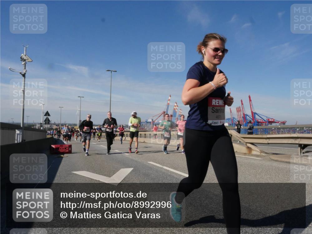 03.10.2025 - Köhlbrandbrückenlauf Matties Gatica Varas http://msf.ph/oto/8992996 03.10.2025 12:45:25 Position 2 2, 4671 meine-sportfotos.de