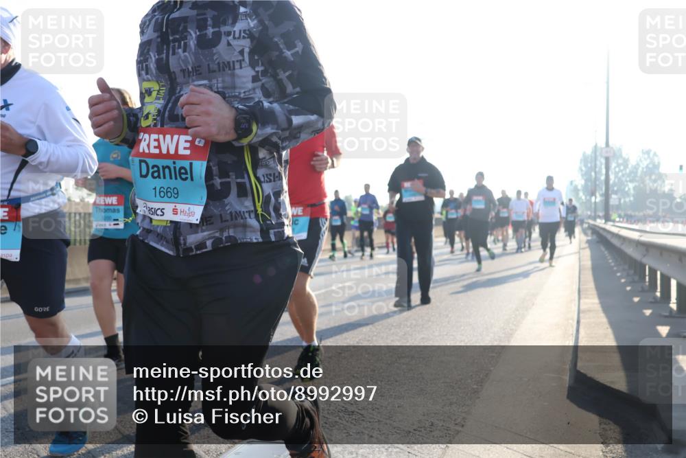 03.10.2025 - Köhlbrandbrückenlauf Luisa Fischer http://msf.ph/oto/8992997 03.10.2025 10:18:53 Position 3 1669 meine-sportfotos.de