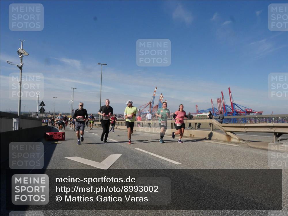 03.10.2025 - Köhlbrandbrückenlauf Matties Gatica Varas http://msf.ph/oto/8993002 03.10.2025 12:45:25 Position 2  meine-sportfotos.de