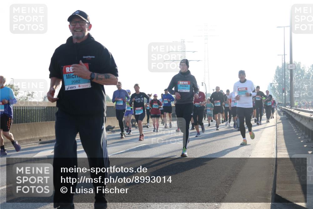 03.10.2025 - Köhlbrandbrückenlauf Luisa Fischer http://msf.ph/oto/8993014 03.10.2025 10:18:55 Position 3 2082, 2323, 1 meine-sportfotos.de