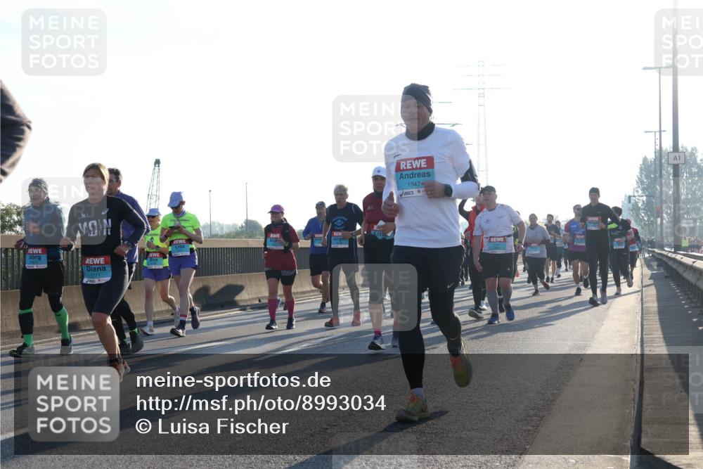 03.10.2025 - Köhlbrandbrückenlauf Luisa Fischer http://msf.ph/oto/8993034 03.10.2025 10:18:57 Position 3 1771, 1947, 1 meine-sportfotos.de
