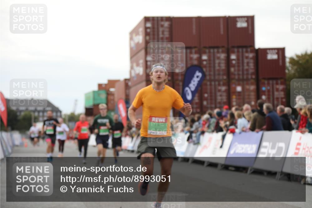 03.10.2025 - Köhlbrandbrückenlauf Yannick Fuchs http://msf.ph/oto/8993051 03.10.2025 16:03:50 Ziel 7409, 7811, 7862, 9405, 9473, 9672, 9730, 9746 meine-sportfotos.de