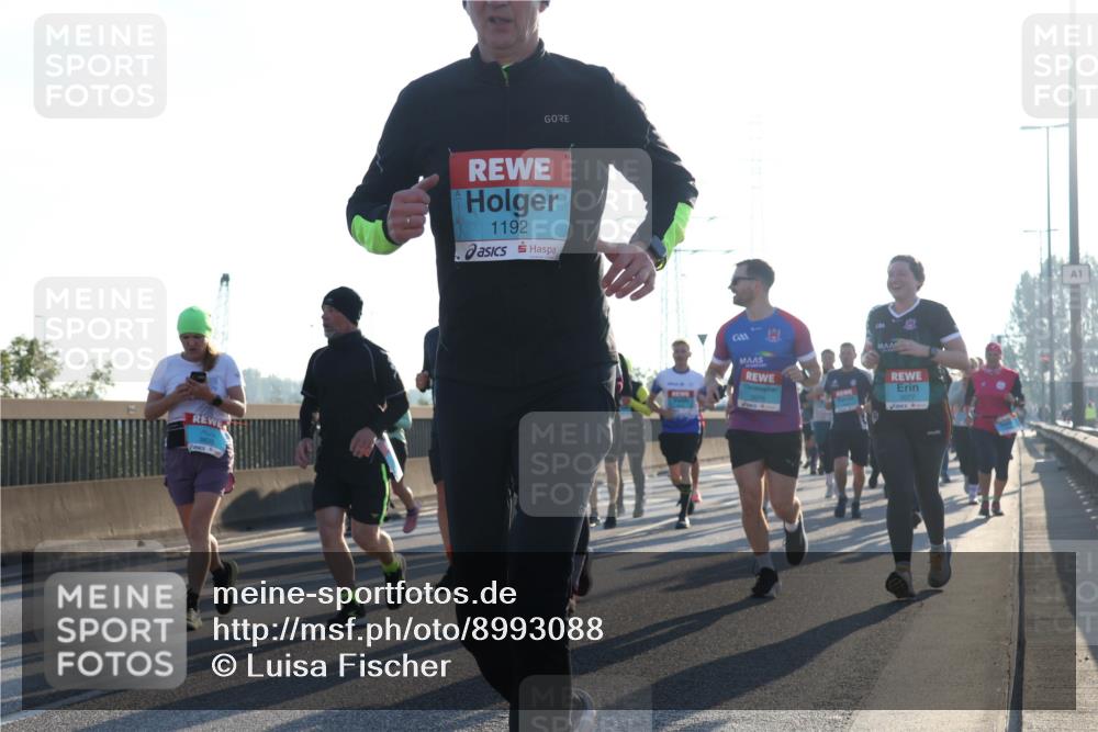 03.10.2025 - Köhlbrandbrückenlauf Luisa Fischer http://msf.ph/oto/8993088 03.10.2025 10:19:02 Position 3 1192, 1 meine-sportfotos.de