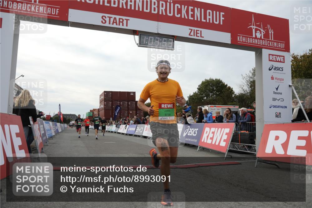 03.10.2025 - Köhlbrandbrückenlauf Yannick Fuchs http://msf.ph/oto/8993091 03.10.2025 16:03:51 Ziel 7811, 7862, 9405, 9473, 9672, 9730, 9746 meine-sportfotos.de