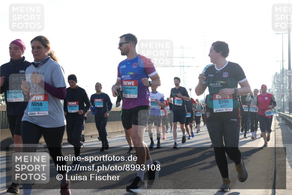 03.10.2025 - Köhlbrandbrückenlauf Luisa Fischer http://msf.ph/oto/8993108 03.10.2025 10:19:04 Position 3 3146, 3076, 1719, 1803, 3077 meine-sportfotos.de