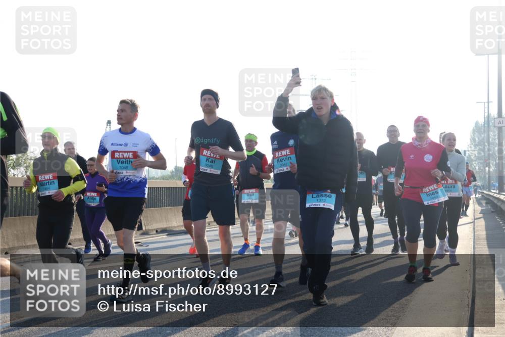 03.10.2025 - Köhlbrandbrückenlauf Luisa Fischer http://msf.ph/oto/8993127 03.10.2025 10:19:06 Position 3 1464, 3049, 3048, 3047, 1372, 2943, 1954, 1 meine-sportfotos.de