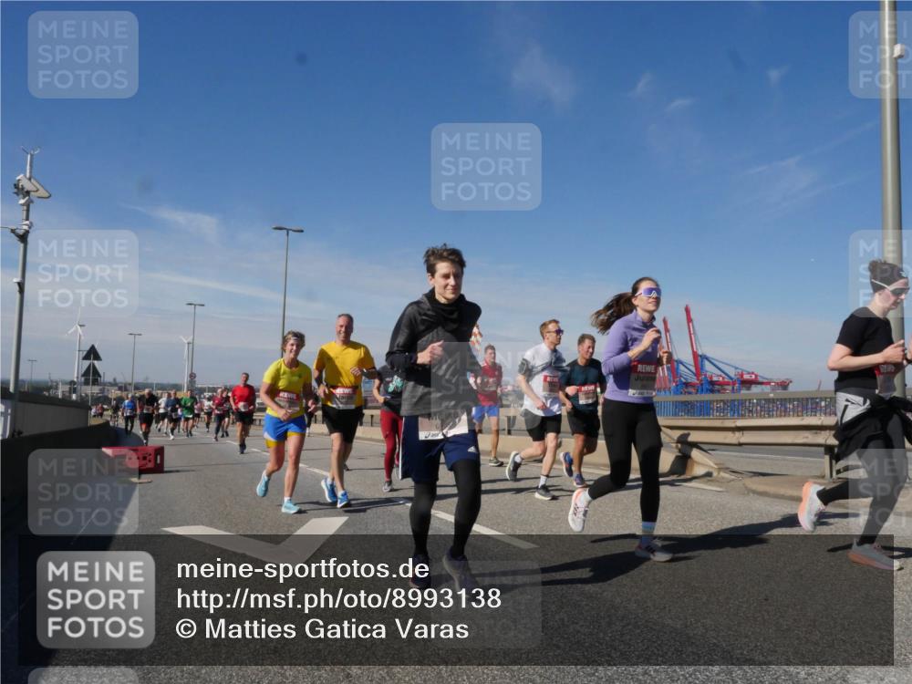 03.10.2025 - Köhlbrandbrückenlauf Matties Gatica Varas http://msf.ph/oto/8993138 03.10.2025 12:45:41 Position 2  meine-sportfotos.de