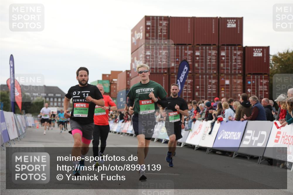 03.10.2025 - Köhlbrandbrückenlauf Yannick Fuchs http://msf.ph/oto/8993139 03.10.2025 16:03:53 Ziel 7257, 7811, 7862, 9405, 9473, 9672, 9730, 9744, 9746 meine-sportfotos.de