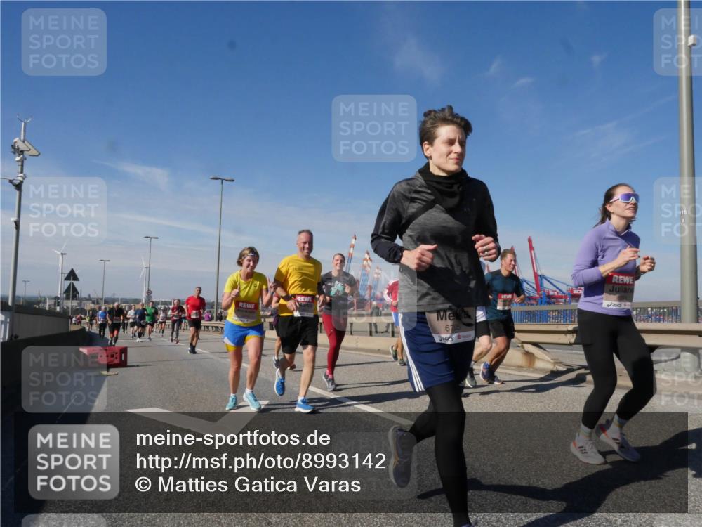 03.10.2025 - Köhlbrandbrückenlauf Matties Gatica Varas http://msf.ph/oto/8993142 03.10.2025 12:45:41 Position 2 6705 meine-sportfotos.de