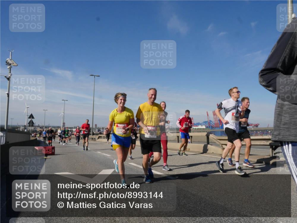 03.10.2025 - Köhlbrandbrückenlauf Matties Gatica Varas http://msf.ph/oto/8993144 03.10.2025 12:45:41 Position 2  meine-sportfotos.de