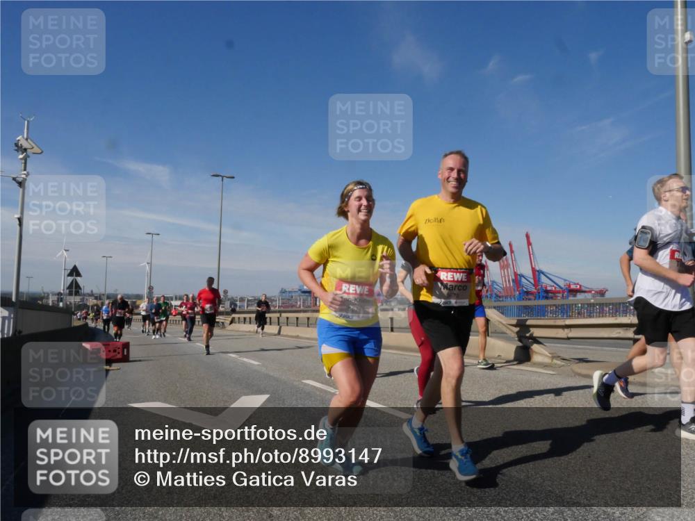 03.10.2025 - Köhlbrandbrückenlauf Matties Gatica Varas http://msf.ph/oto/8993147 03.10.2025 12:45:42 Position 2 5673 meine-sportfotos.de