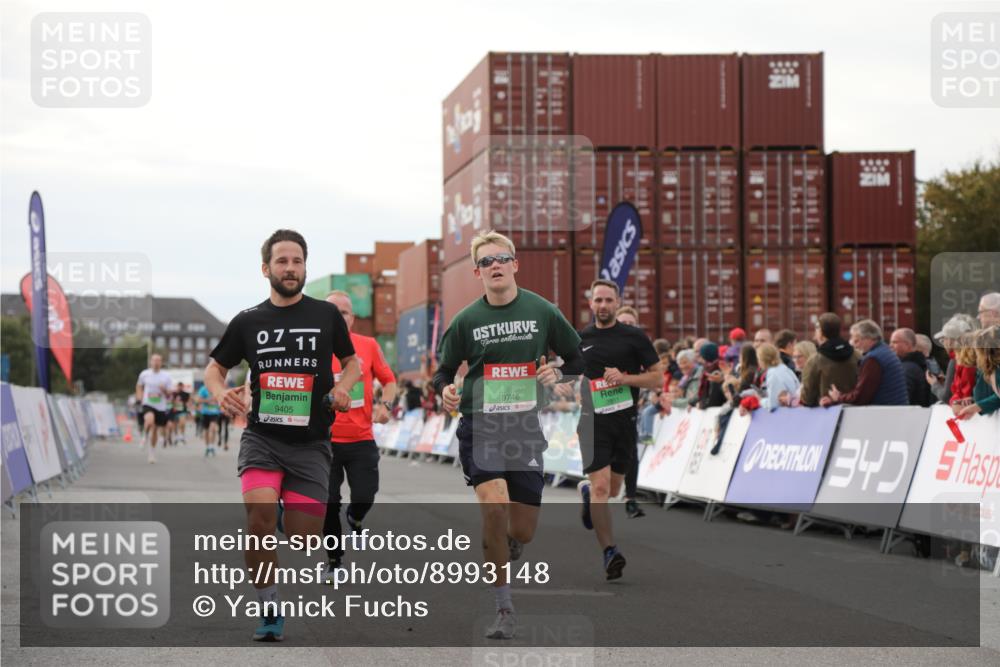 03.10.2025 - Köhlbrandbrückenlauf Yannick Fuchs http://msf.ph/oto/8993148 03.10.2025 16:03:53 Ziel 7257, 7811, 7862, 9405, 9473, 9672, 9730, 9744, 9746 meine-sportfotos.de
