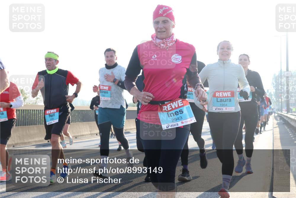 03.10.2025 - Köhlbrandbrückenlauf Luisa Fischer http://msf.ph/oto/8993149 03.10.2025 10:19:08 Position 3 3486, 1782, 2943, 88, 1954, 1 meine-sportfotos.de