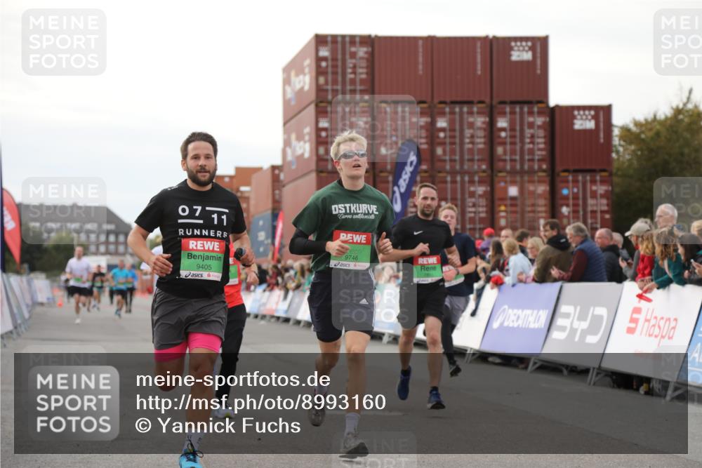 03.10.2025 - Köhlbrandbrückenlauf Yannick Fuchs http://msf.ph/oto/8993160 03.10.2025 16:03:53 Ziel 7257, 7811, 7862, 9405, 9473, 9672, 9730, 9744, 9746 meine-sportfotos.de