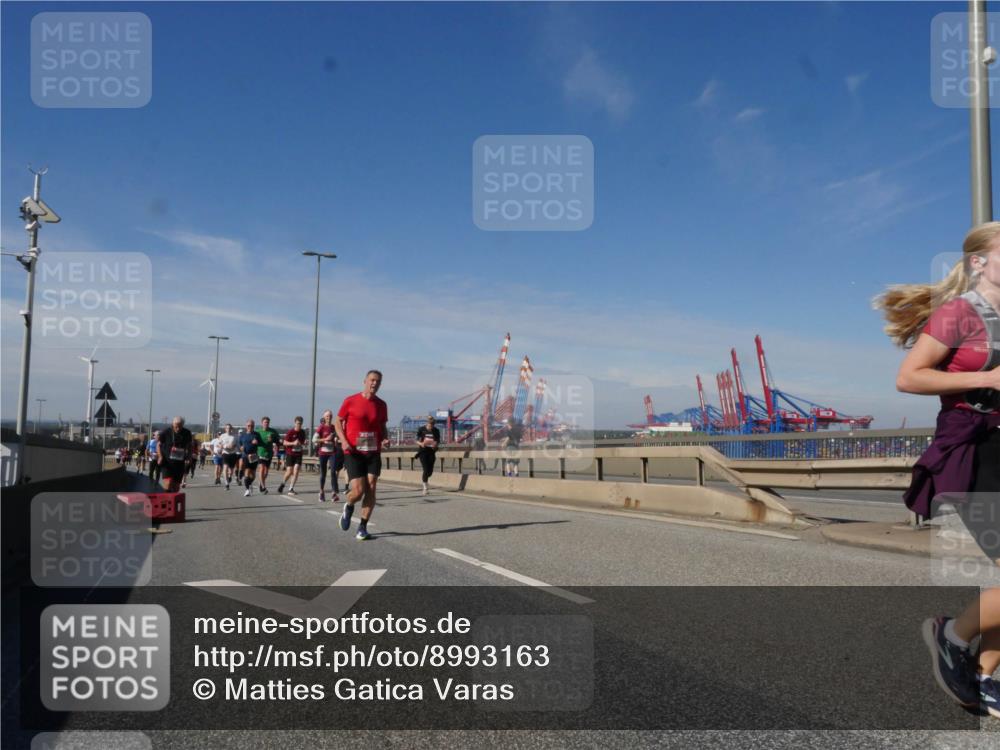 03.10.2025 - Köhlbrandbrückenlauf Matties Gatica Varas http://msf.ph/oto/8993163 03.10.2025 12:45:44 Position 2  meine-sportfotos.de