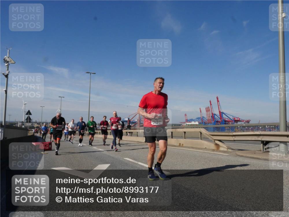 03.10.2025 - Köhlbrandbrückenlauf Matties Gatica Varas http://msf.ph/oto/8993177 03.10.2025 12:45:46 Position 2  meine-sportfotos.de