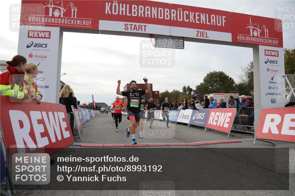 03.10.2025 - Köhlbrandbrückenlauf Yannick Fuchs http://msf.ph/oto/8993192 03.10.2025 16:03:54 Ziel 7257, 7811, 7862, 9405, 9473, 9672, 9730, 9744, 9746 meine-sportfotos.de