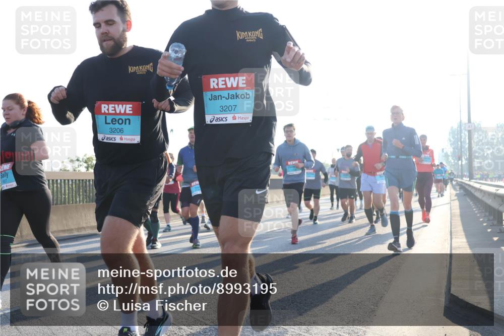 03.10.2025 - Köhlbrandbrückenlauf Luisa Fischer http://msf.ph/oto/8993195 03.10.2025 10:19:12 Position 3 1807, 3207, 3206 meine-sportfotos.de