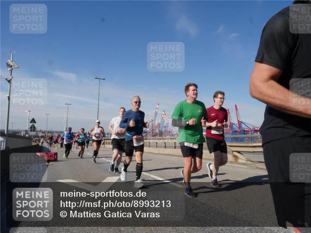 03.10.2025 - Köhlbrandbrückenlauf Matties Gatica Varas http://msf.ph/oto/8993213 03.10.2025 12:45:50 Position 2  meine-sportfotos.de