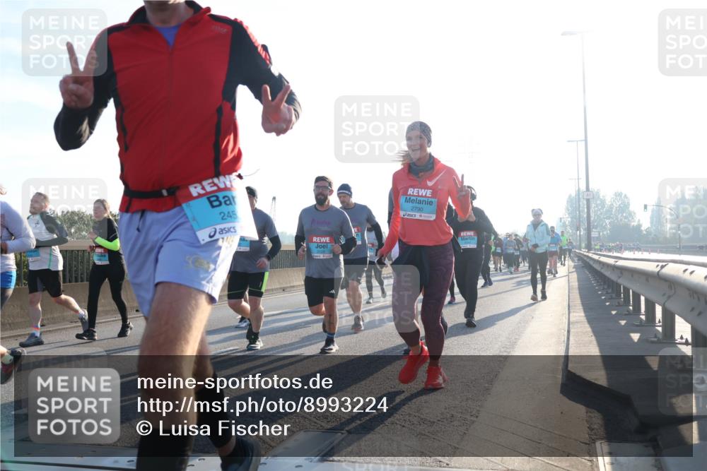 03.10.2025 - Köhlbrandbrückenlauf Luisa Fischer http://msf.ph/oto/8993224 03.10.2025 10:19:15 Position 3 245, 2790 meine-sportfotos.de