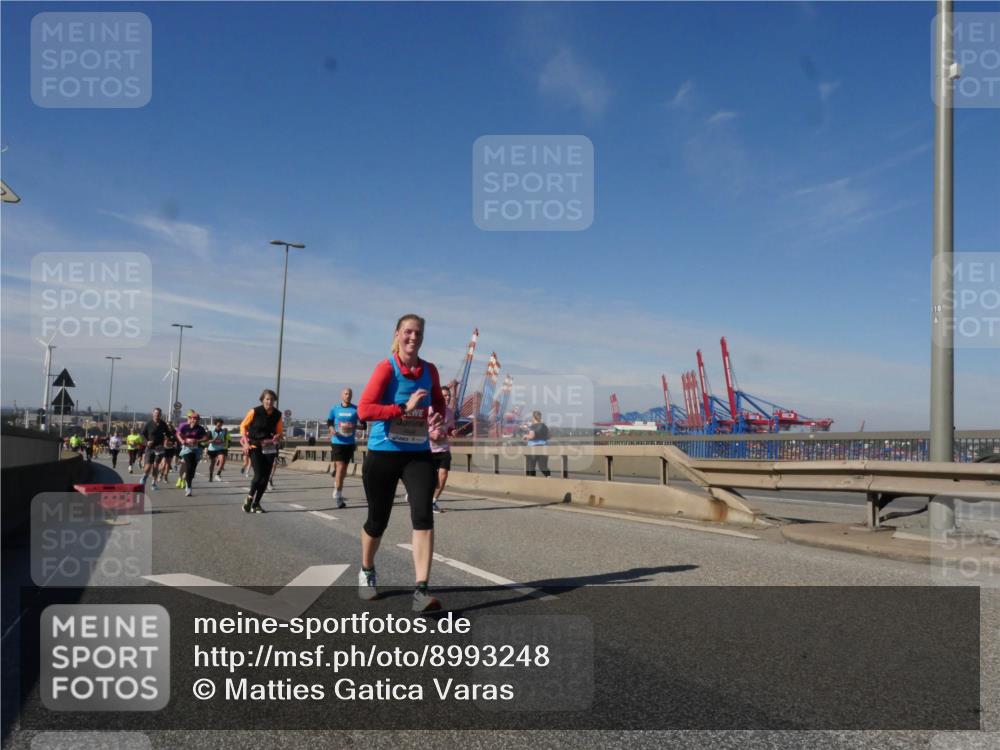 03.10.2025 - Köhlbrandbrückenlauf Matties Gatica Varas http://msf.ph/oto/8993248 03.10.2025 12:45:54 Position 2 118 meine-sportfotos.de