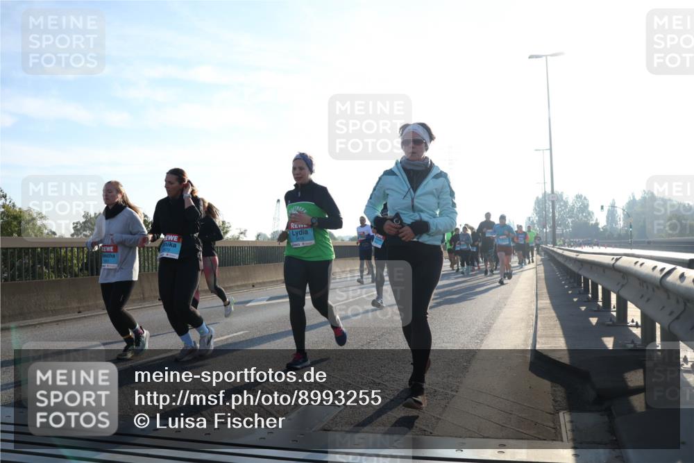 03.10.2025 - Köhlbrandbrückenlauf Luisa Fischer http://msf.ph/oto/8993255 03.10.2025 10:19:18 Position 3 00, 00 meine-sportfotos.de