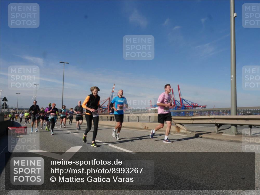 03.10.2025 - Köhlbrandbrückenlauf Matties Gatica Varas http://msf.ph/oto/8993267 03.10.2025 12:45:57 Position 2  meine-sportfotos.de