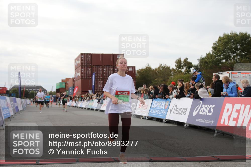 03.10.2025 - Köhlbrandbrückenlauf Yannick Fuchs http://msf.ph/oto/8993277 03.10.2025 16:03:57 Ziel 7257, 7811, 7862, 9405, 9473, 9672, 9744, 9746 meine-sportfotos.de