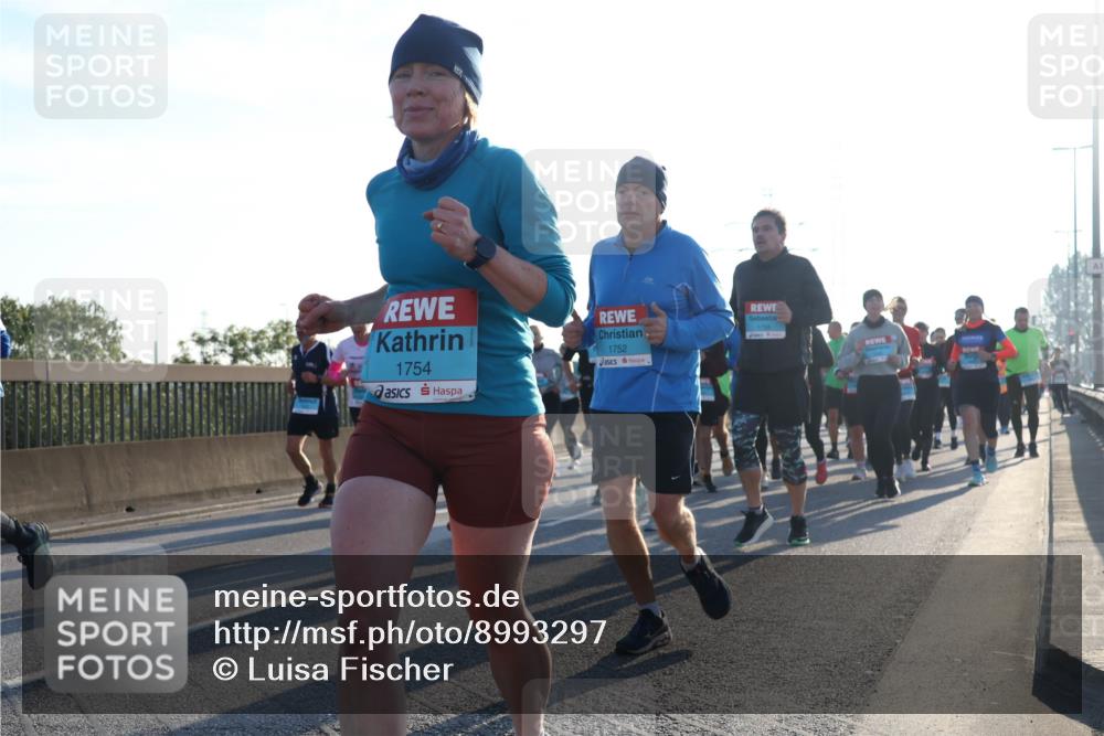 03.10.2025 - Köhlbrandbrückenlauf Luisa Fischer http://msf.ph/oto/8993297 03.10.2025 10:19:22 Position 3 1754, 1752 meine-sportfotos.de