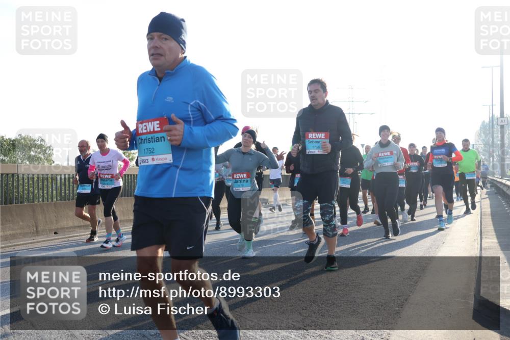 03.10.2025 - Köhlbrandbrückenlauf Luisa Fischer http://msf.ph/oto/8993303 03.10.2025 10:19:22 Position 3 2024, 1752, 1759, 1 meine-sportfotos.de