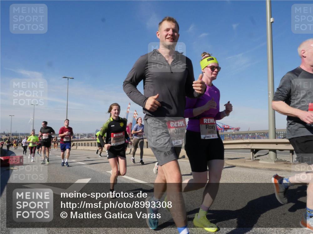 03.10.2025 - Köhlbrandbrückenlauf Matties Gatica Varas http://msf.ph/oto/8993308 03.10.2025 12:46:01 Position 2 4470, 4369, 18 meine-sportfotos.de