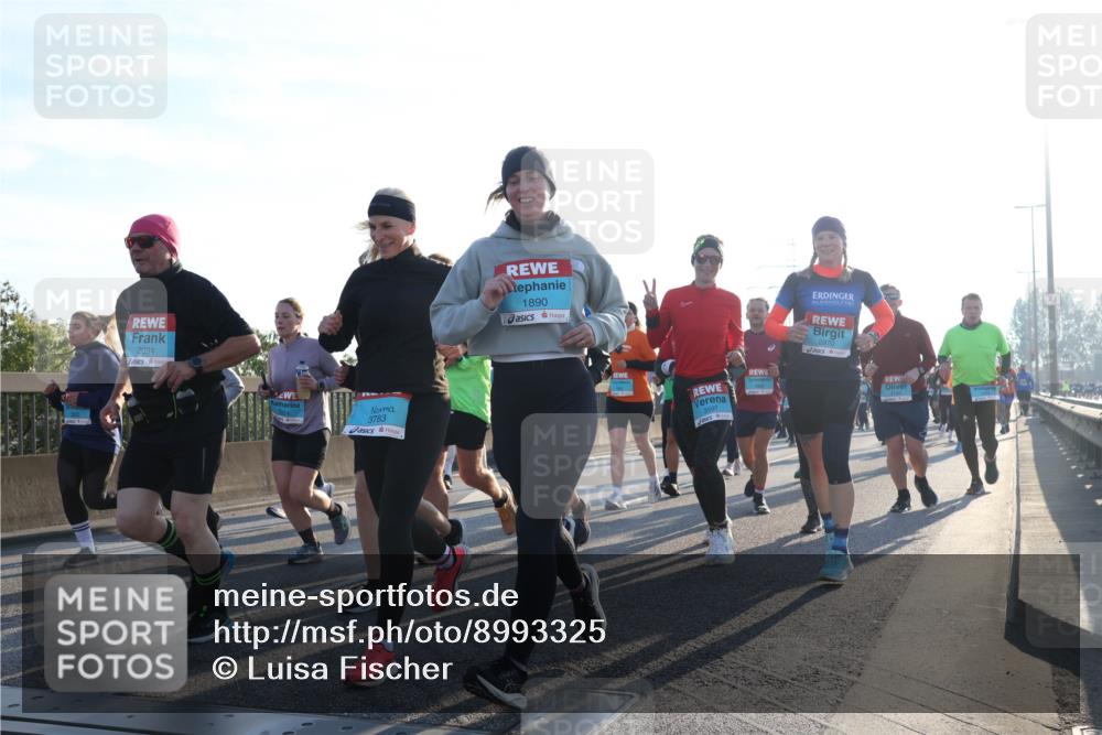 03.10.2025 - Köhlbrandbrückenlauf Luisa Fischer http://msf.ph/oto/8993325 03.10.2025 10:19:25 Position 3 2094, 3783, 1890, 3597, 2970 meine-sportfotos.de
