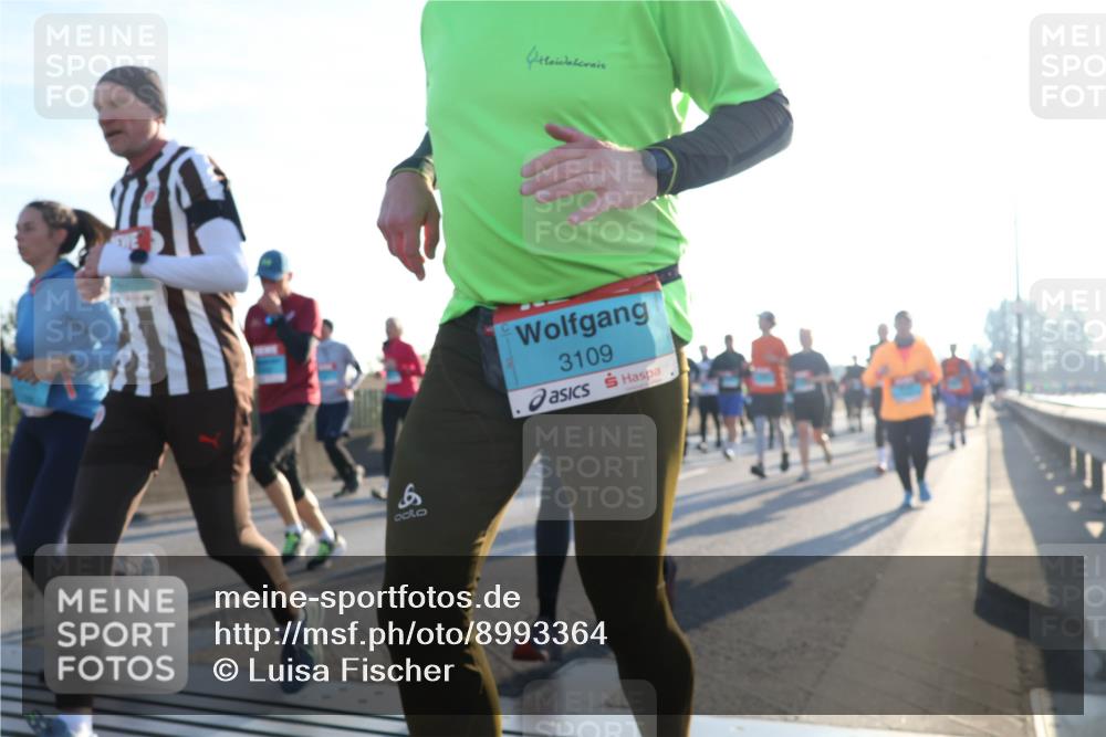 03.10.2025 - Köhlbrandbrückenlauf Luisa Fischer http://msf.ph/oto/8993364 03.10.2025 10:19:28 Position 3 6, 3109 meine-sportfotos.de