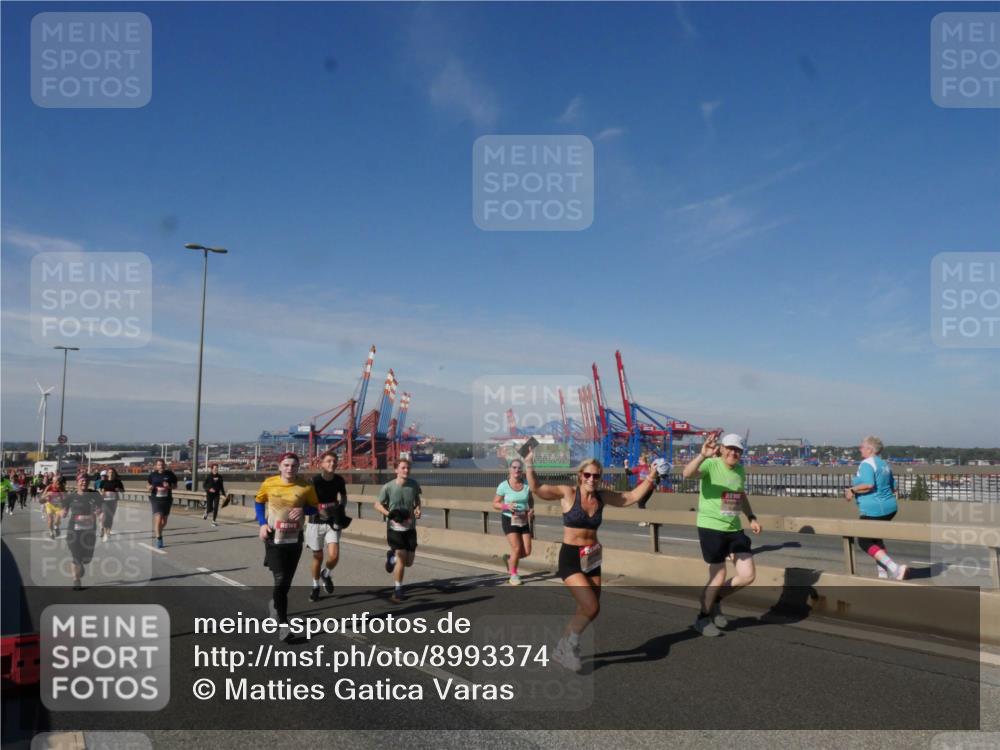 03.10.2025 - Köhlbrandbrückenlauf Matties Gatica Varas http://msf.ph/oto/8993374 03.10.2025 12:46:09 Position 2  meine-sportfotos.de