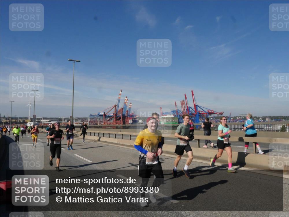 03.10.2025 - Köhlbrandbrückenlauf Matties Gatica Varas http://msf.ph/oto/8993380 03.10.2025 12:46:10 Position 2  meine-sportfotos.de