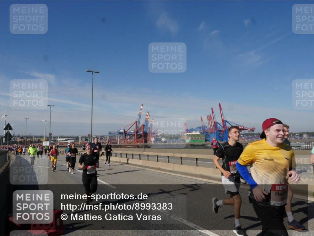 03.10.2025 - Köhlbrandbrückenlauf Matties Gatica Varas http://msf.ph/oto/8993383 03.10.2025 12:46:10 Position 2  meine-sportfotos.de