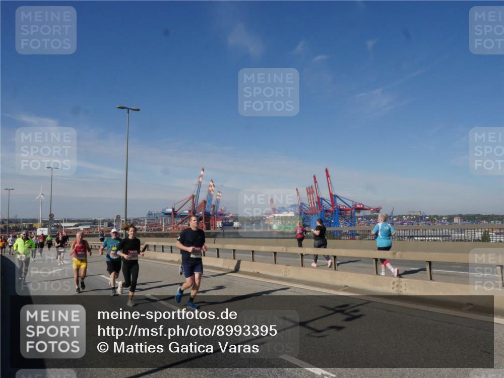 03.10.2025 - Köhlbrandbrückenlauf Matties Gatica Varas http://msf.ph/oto/8993395 03.10.2025 12:46:11 Position 2  meine-sportfotos.de