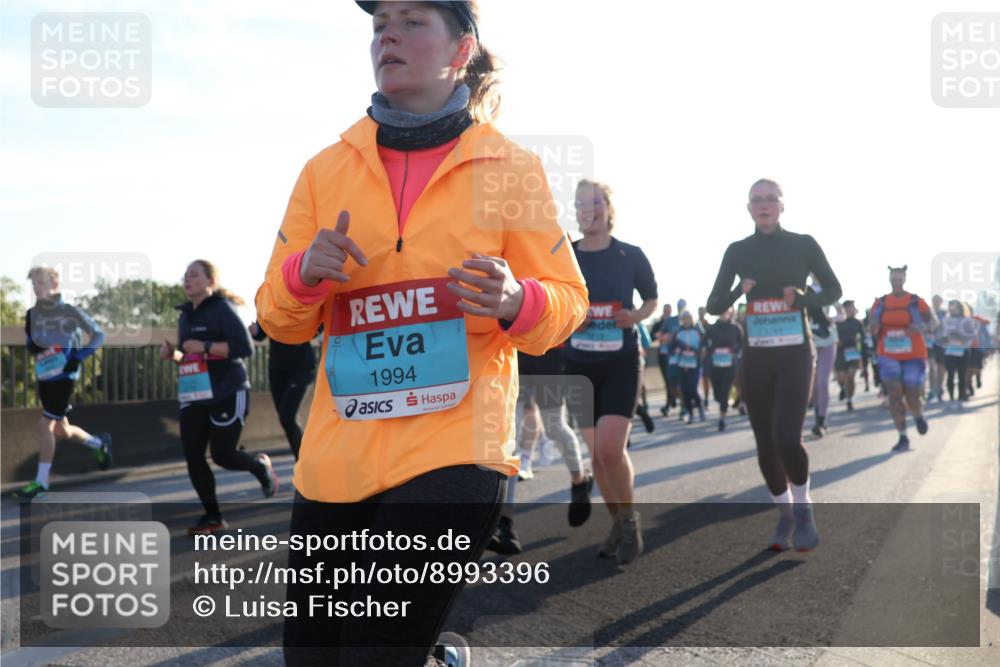 03.10.2025 - Köhlbrandbrückenlauf Luisa Fischer http://msf.ph/oto/8993396 03.10.2025 10:19:31 Position 3 1994 meine-sportfotos.de