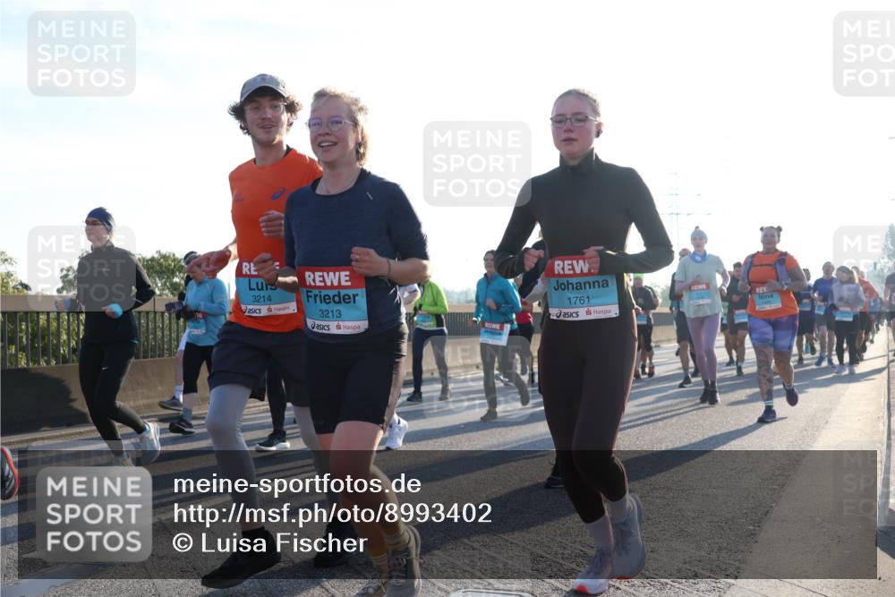 03.10.2025 - Köhlbrandbrückenlauf Luisa Fischer http://msf.ph/oto/8993402 03.10.2025 10:19:31 Position 3 3214, 3213, 1761 meine-sportfotos.de