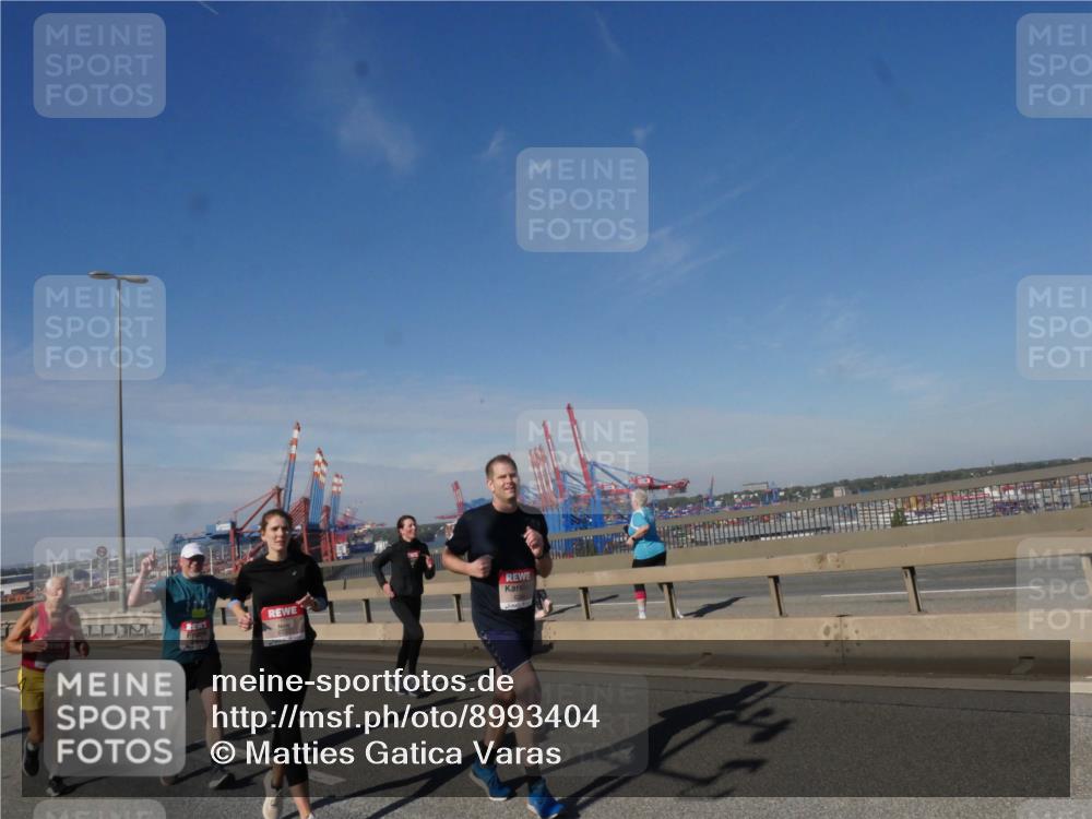03.10.2025 - Köhlbrandbrückenlauf Matties Gatica Varas http://msf.ph/oto/8993404 03.10.2025 12:46:12 Position 2  meine-sportfotos.de
