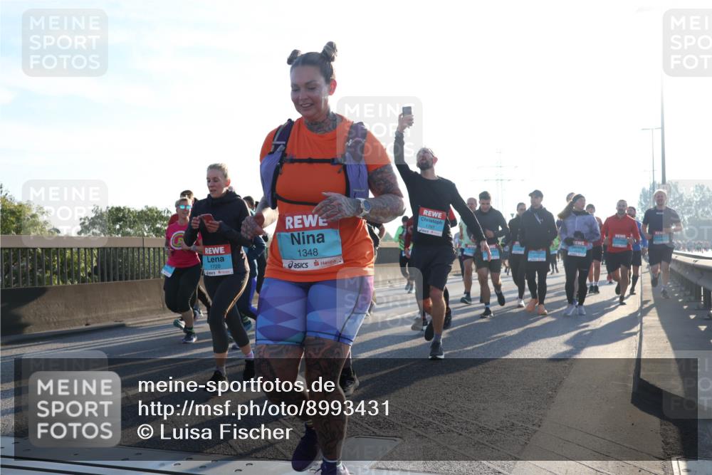 03.10.2025 - Köhlbrandbrückenlauf Luisa Fischer http://msf.ph/oto/8993431 03.10.2025 10:19:34 Position 3 1720, 1348, 1797 meine-sportfotos.de