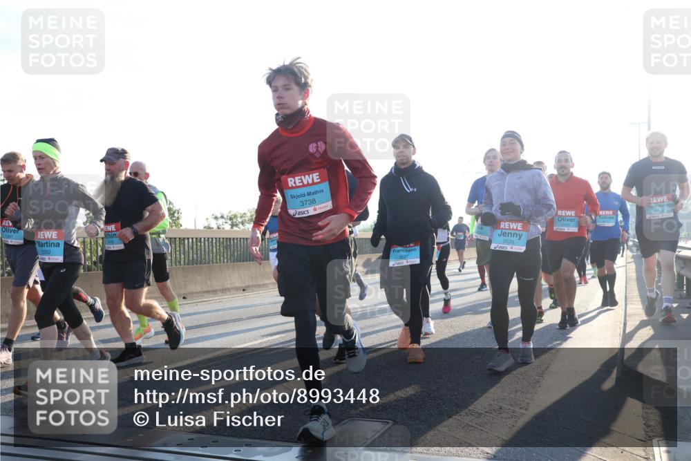 03.10.2025 - Köhlbrandbrückenlauf Luisa Fischer http://msf.ph/oto/8993448 03.10.2025 10:19:36 Position 3 1391, 3738, 3252, 3535, 3537, 1, 2144 meine-sportfotos.de