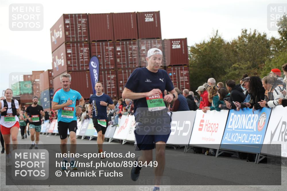 03.10.2025 - Köhlbrandbrückenlauf Yannick Fuchs http://msf.ph/oto/8993449 03.10.2025 16:04:05 Ziel 7257, 7281, 7297, 7392, 7451, 7466, 7599, 7798, 9149, 9306, 9377, 9562, 9744 meine-sportfotos.de