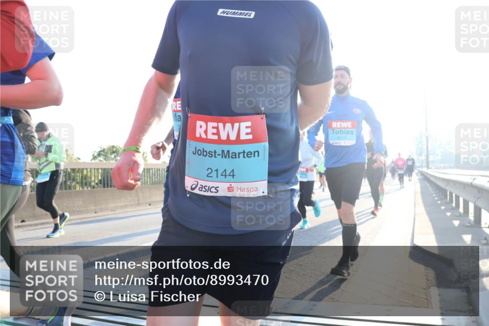 03.10.2025 - Köhlbrandbrückenlauf Luisa Fischer http://msf.ph/oto/8993470 03.10.2025 10:19:38 Position 3 2144, 2010 meine-sportfotos.de