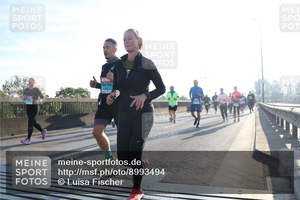 03.10.2025 - Köhlbrandbrückenlauf Luisa Fischer http://msf.ph/oto/8993494 03.10.2025 10:19:41 Position 3 1525 meine-sportfotos.de